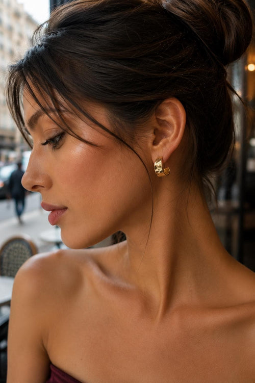 Chunky Wide Hoop Earrings detail